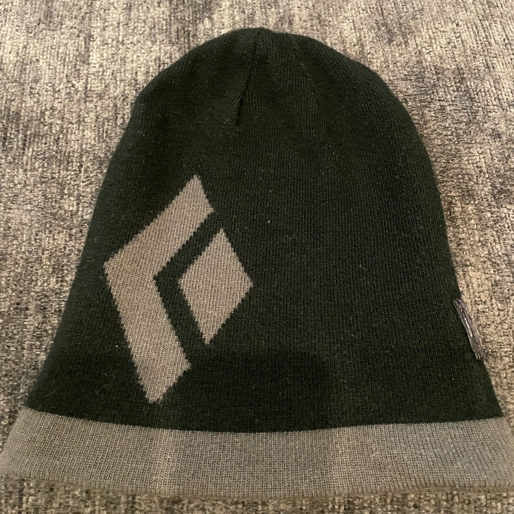 Black Diamond Dark Black and Gray Beanie